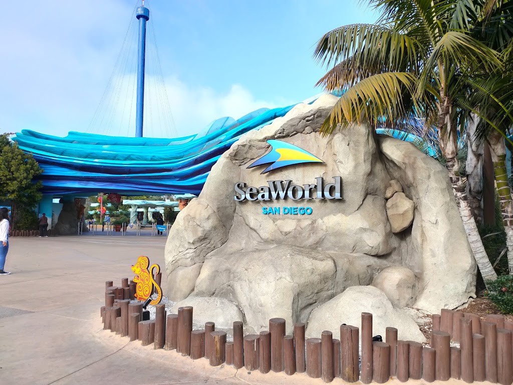 Seaworld entrance