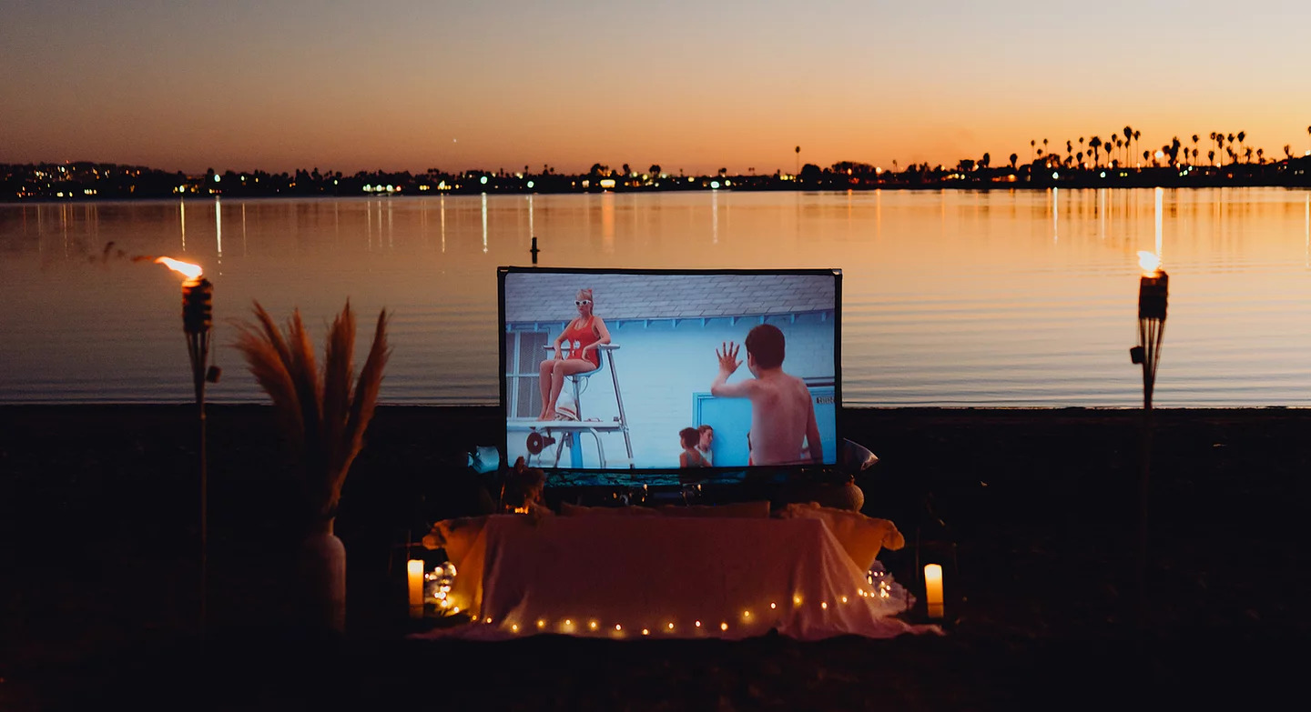 date at the seaside cinema 